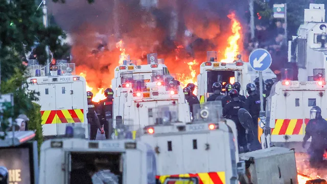 Elon Musk incites violence during Belfast riots