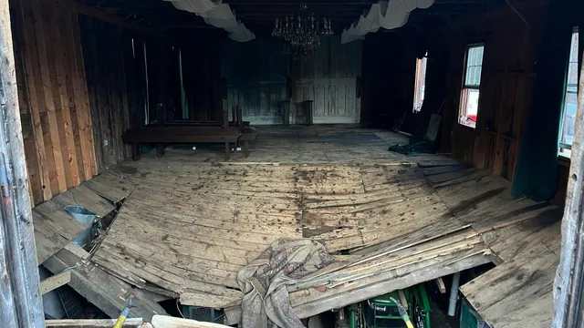 Six injured after floor collapses at New Hampshire wedding venue