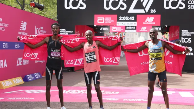 Sabastian Sawe breaks marathon world record in London