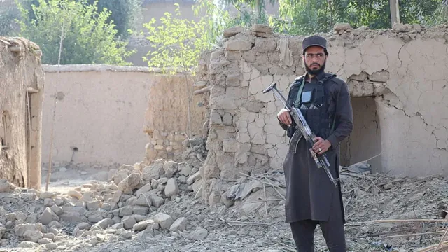 Afghanistan says its forces killed 28 fighters and captured 32 after they crossed from Pakistan