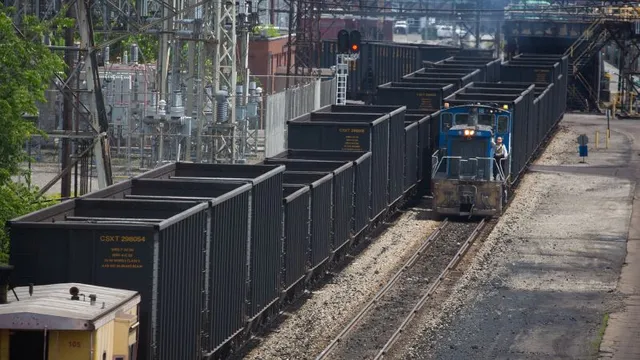 Cleveland Cliffs bids for US Steel mills amid closure threat