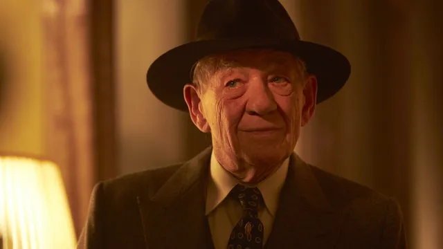 Ian McKellen"s theater critic faces challenges in 1930s London