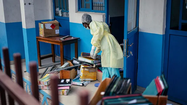 American tests positive for Ebola amid Congo outbreak