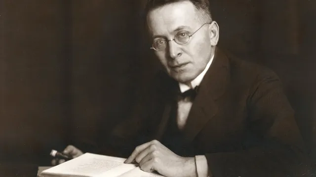 Karl Kraus's Warning on Totalitarian Society