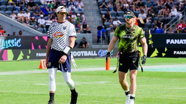 Tom Brady confronts Logan Paul for dodging NFL fights