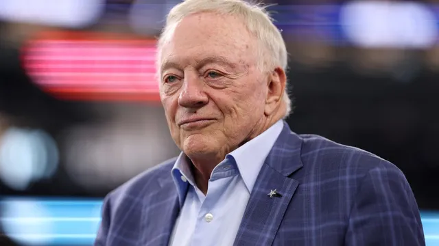 Jerry Jones blames management for Cowboys' Super Bowl drought