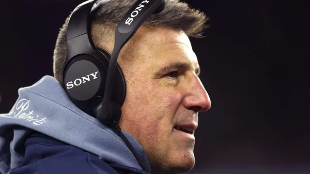 Mike Vrabel bleeds for victory in playoff debut as Patriots coach