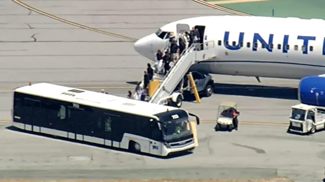 United flight returns to SFO after tire damage during takeoff