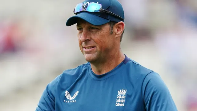 Trescothick Eager to Include Smith in Upcoming Series Against Australia