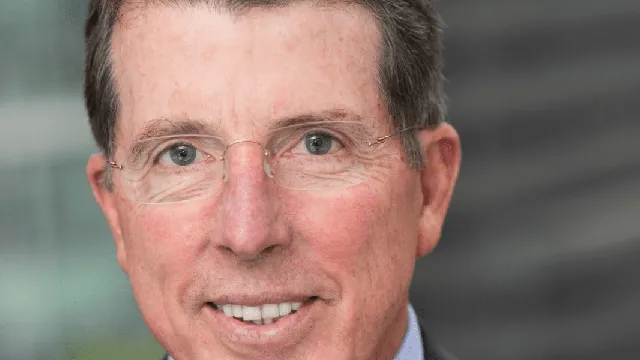 Hyperliquid generates significant fees surpassing $960 million in 2025