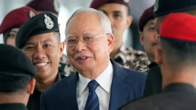 Malaysia's King Grants Former Prime Minister Najib Razak House Arrest for Graft Sentence
