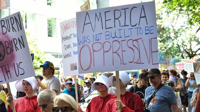 Katie Wilson wins mayoral race in Seattle as a democratic socialist