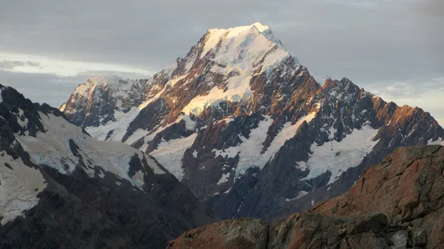 Tragedy strikes as climbers die on New Zealand's Aoraki