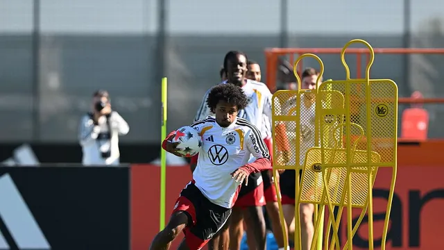 Jürgen Klopp expresses support for Karim Adeyemi after missed opportunity