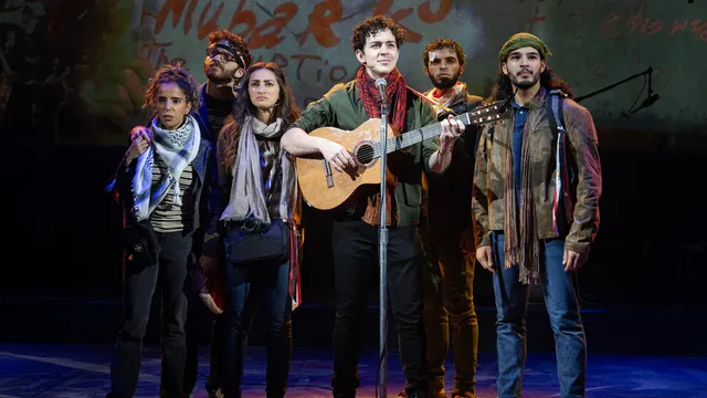 Egyptians Challenge Authority in Cairo Theater Production
