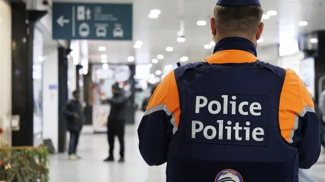 Police investigator arrested for taking EUR 25,000 flight in Brussels