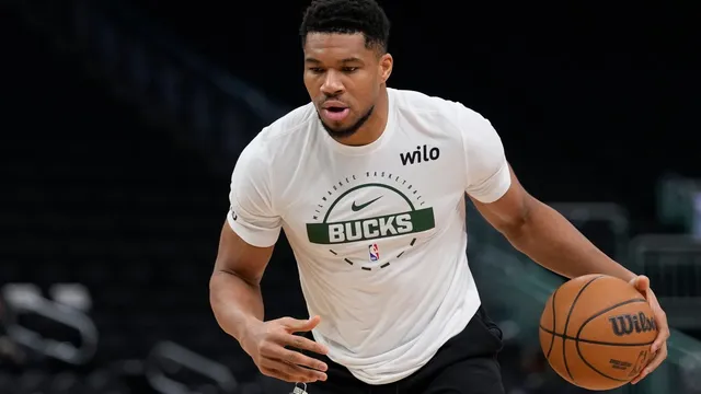 Giannis Antetokounmpo reassesses future with Milwaukee Bucks amid trade speculation
