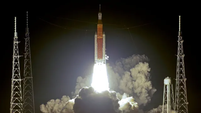 NASA sets February 2025 launch for historic crewed lunar mission