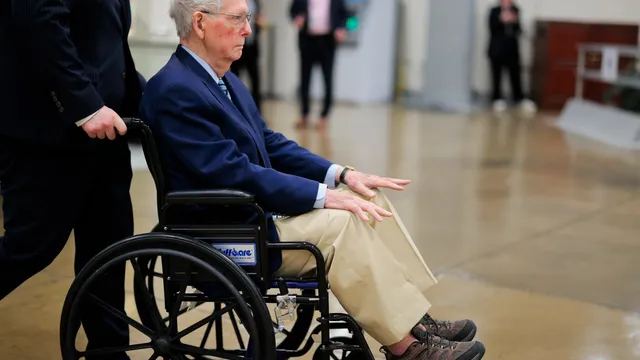 Mitch McConnell's favorability plummets to record low