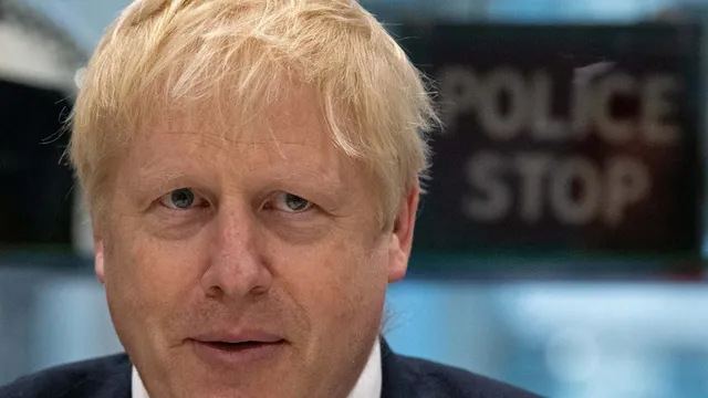 Dominic Cummings claims Boris Johnson ignored prison crisis solutions