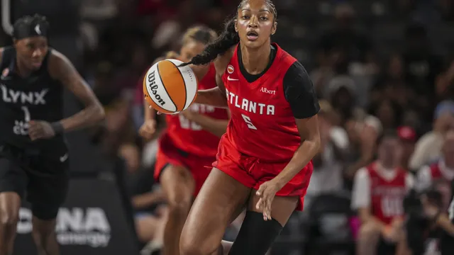 Angel Reese sets WNBA record with 29th double-double