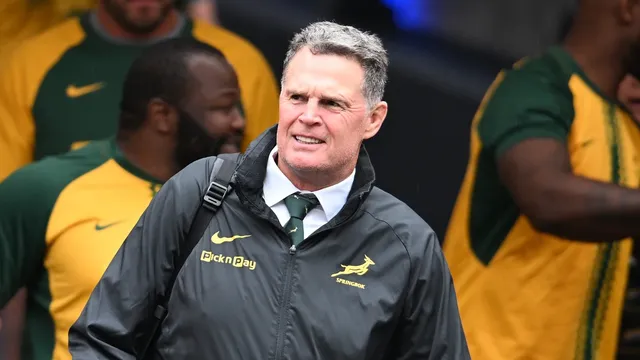 Australia defeats South Africa 42-38 in rugby test match despite late player reductions