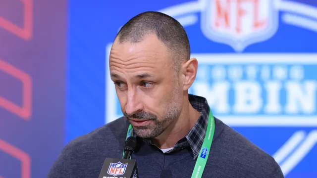 Dolphins confirm they won't trade De'Von Achane amid contract talks