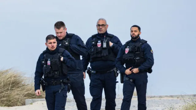 Two migrants die in dangerous English Channel crossing
