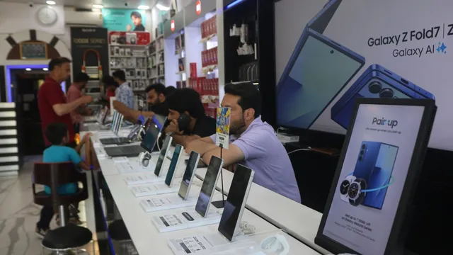 India's smartphone market faces steep decline as AI drives up costs