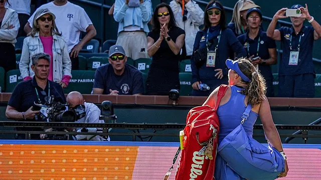 Mirra Andreeva erupts at fans after crushing defeat at Indian Wells
