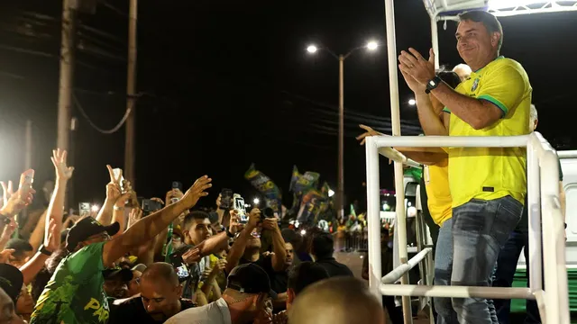 Brazil's President Lula leads Flavio Bolsonaro by 0.3 points in runoff poll