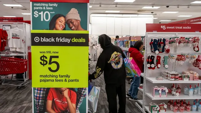 Shoppers feel disappointed by Black Friday's lack of deals and crowds