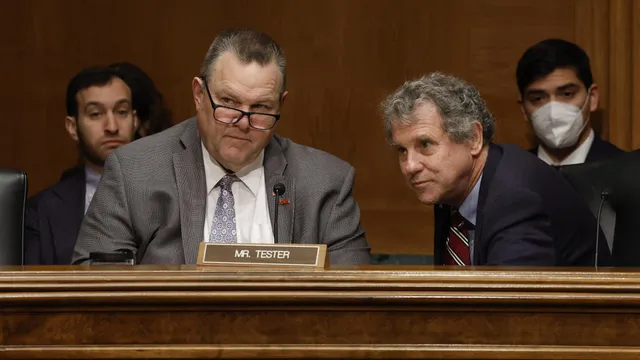3 Senate Democrats to Miss DNC