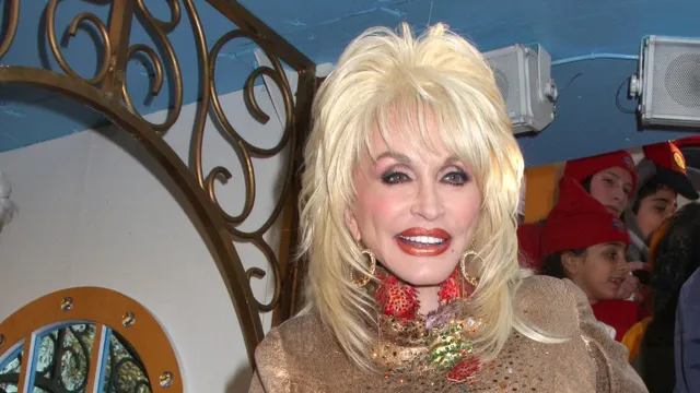 Dolly Parton's first posthumous song released two weeks after her death