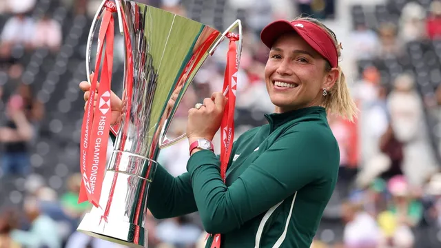Emma Raducanu falls short against Donna Vekic in Queen's final
