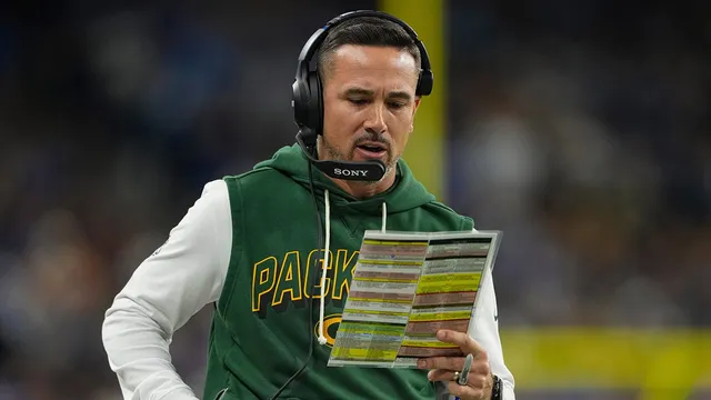 NFL officials grant controversial timeout to Packers amidst game drama
