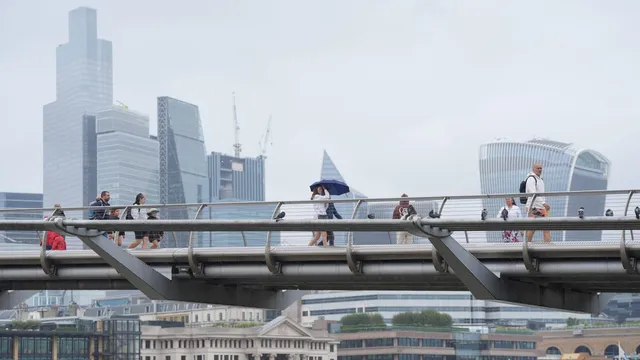 Foreign investors pour £3.5 billion into UK firms in May-June