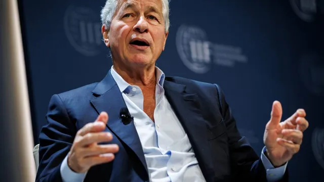 Jamie Dimon warns against tired decision-making on Fridays