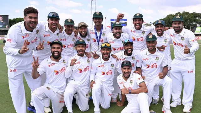 Bangladesh on verge of historic first Test win in Australia