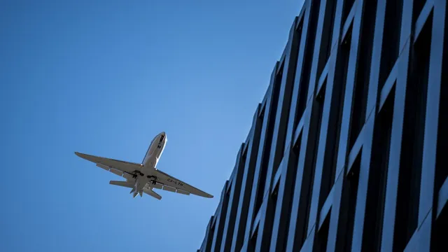 Airlines face fuel shortages as Strait of Hormuz closure continues