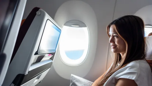 United Airlines enforces headphone rule for in-flight audio participation