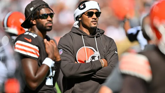 Browns coach insists quarterbacks must earn starting role