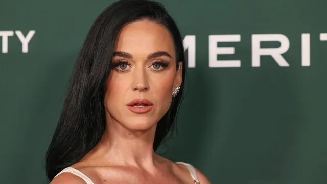 Katy Perry's Teenage Dream hits historic 400 weeks on Billboard 200