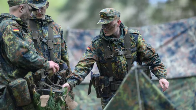 Europe debates creating its own nuclear arsenal to counter Russia