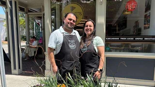 Encanto Crepes & Café opens larger location in Greenport