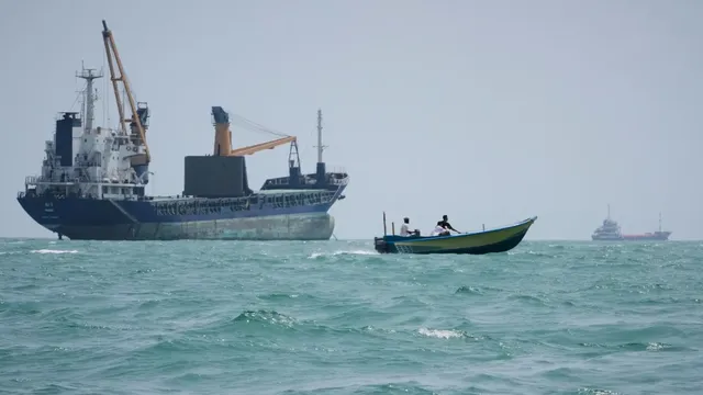 Iranian General Yedollah Javani Threatens to Destroy Undersea Internet Cables in the Strait of Hormuz if the US Attacks Iranian Infrastructure