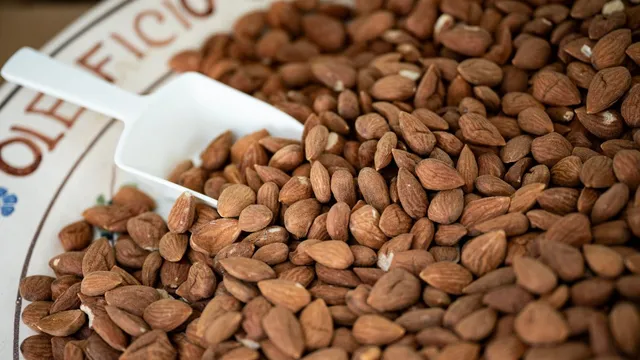 FDA issues warning over allergen concerns in recalled almonds