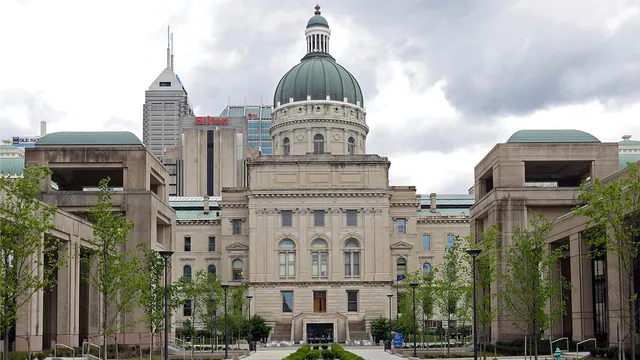 Indiana advances border plan despite Illinois opposition