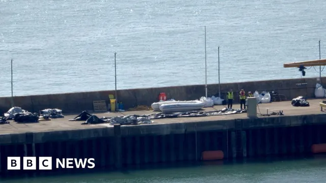 Record number of migrants cross English Channel in one small boat