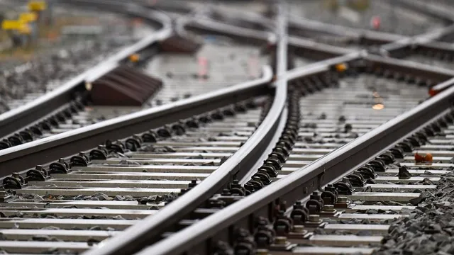 German states call for increased federal funding for rail transport